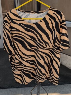 Katherine's Collection Black and Tan Zebra-Print Short Sleeve Top